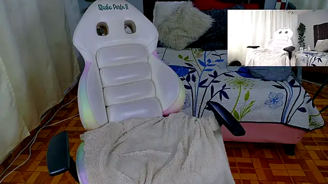 Snapshot of kataleya_29 chatting on 11.30.25 kataleya 29 online show from 11.30.25