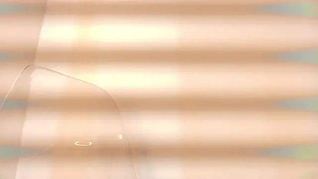 zarah andrew   online show from 12.03.25