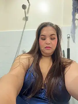 ashleygrahamts online show from 11.29.25