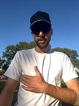 Snapshot of thejohnryancollection chatting on 11.13.25 thejohnryancollection online show from 11.13.25