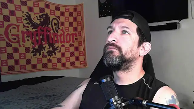 DevilPup75  online show from 09.12.25