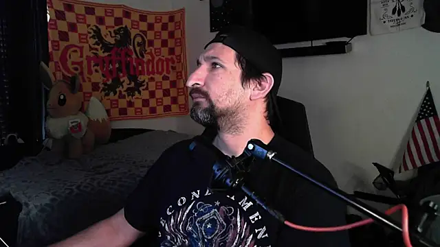 DevilPup75  online show from 10.04.25