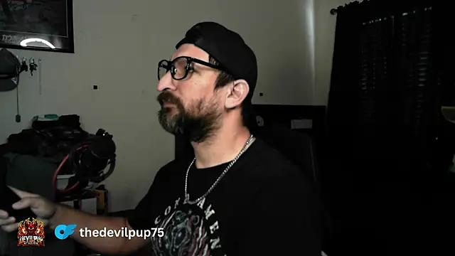 Snapshot of DevilPup75_ chatting on 08.04.26 DevilPup75 online show from 08.04.26