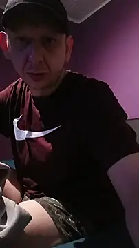 Snapshot of Thoma9034 chatting on 11.15.25 Thoma9034 online show from 11.15.25