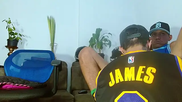 skinny23cm online show from 03.29.26