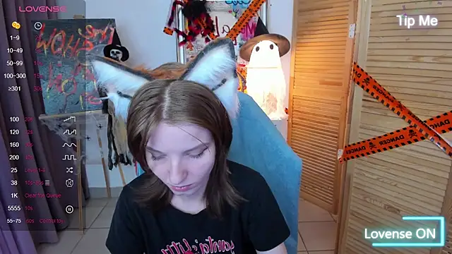 Madelaineses online show from 10.31.25