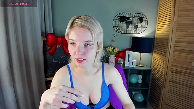 Madelaineses online show from 02.22.26