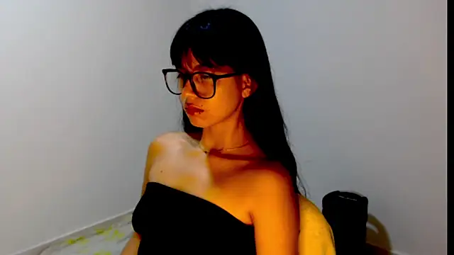 Snapshot of meganmiauu chatting on 05.03.26 meganmiauu online show from 05.03.26