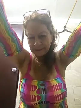 Snapshot of MaryeLunna chatting on 12.03.25 MaryeLunna online show from 12.03.25