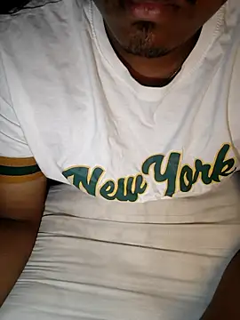 Snapshot of night__wolf chatting on 04.16.26 night wolf online show from 04.16.26