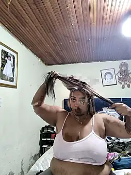 EmilyDuran  online show from 12.17.25