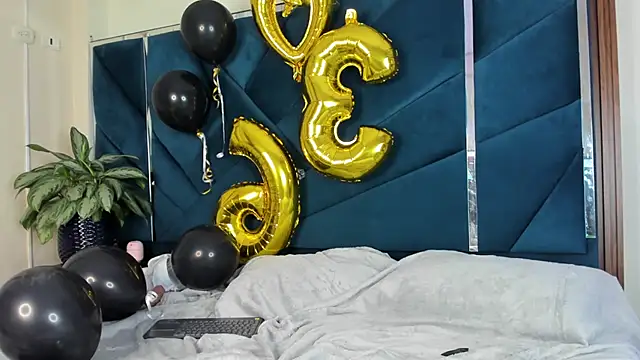 EmilyDuran  online show from 03.16.26