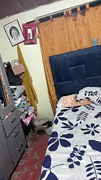 EmilyDuran  online show from 04.07.26