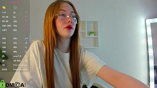 Roxy Sunnny online show from 10.19.25