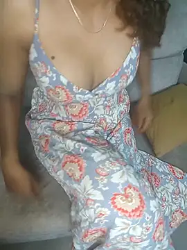 Snapshot of Tamilpallavi chatting on 04.27.26 Tamilpallavi online show from 04.27.26