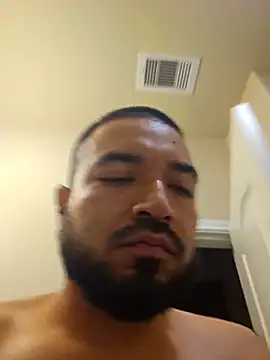 Snapshot of Lb228w chatting on 11.24.25 Lb228w online show from 11.24.25