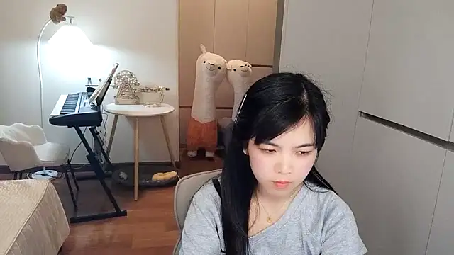 XiaoAnQi online show from 11.17.25