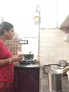 Soniya Roy online show from 05.14.26