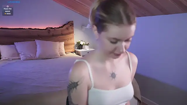 Nerissa xo online show from 03.31.26