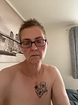 Curvy-Jinx online show from 10.02.25