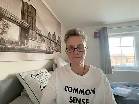 Curvy-Jinx online show from 02.16.26