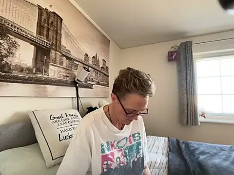 Curvy-Jinx online show from 03.18.26