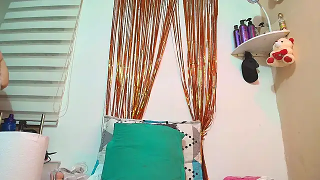 rachelroberts online show from 09.26.25