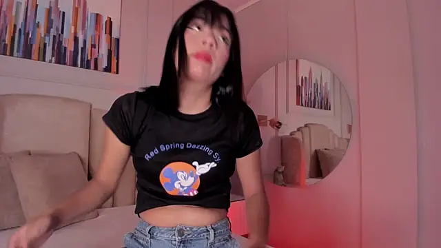 mia kisses2 online show from 11.11.25