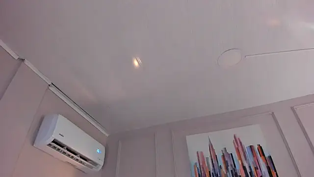 mia kisses2 online show from 05.21.26