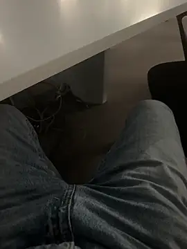 Snapshot of Kratex82 chatting on 02.25.26 Kratex82 online show from 02.25.26