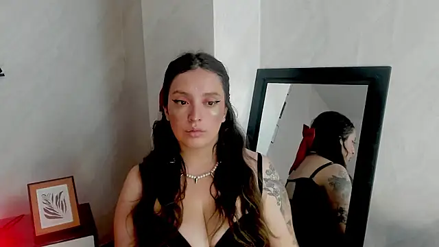 Snapshot of BrithaniKy chatting on 12.05.25 BrithaniKy online show from 12.05.25