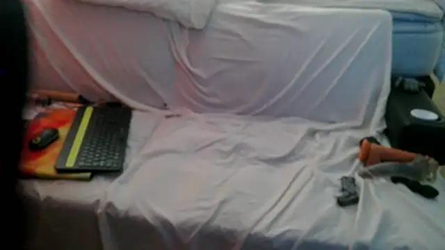 Luv2SuckBWC92 online show from 10.25.25