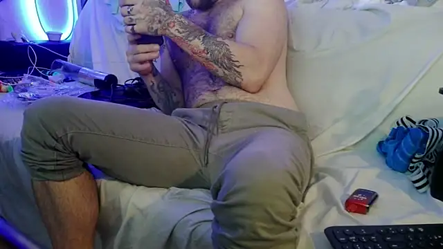 Luv2SuckBWC92 online show from 11.07.25