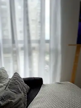 Sofi Leal online show from 04.13.26