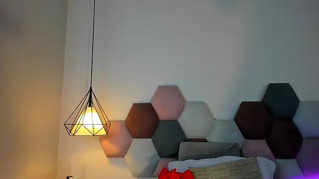 Snapshot of LunaAspen_ chatting on 10.23.25 LunaAspen online show from 10.23.25