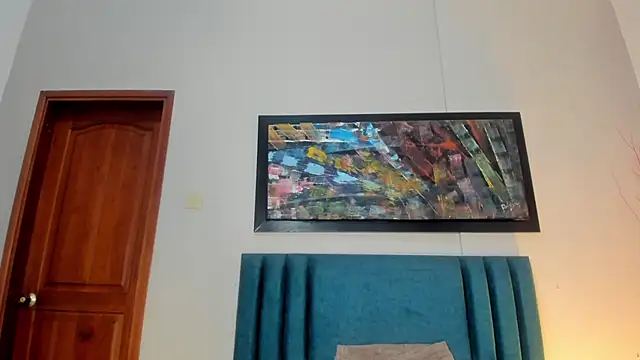 Snapshot of LunaAspen_ chatting on 11.12.25 LunaAspen online show from 11.12.25