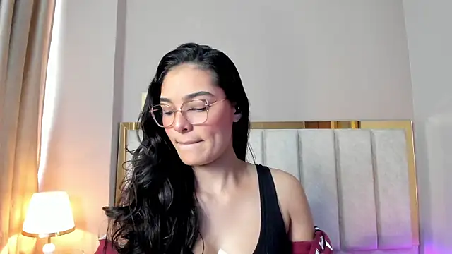 Snapshot of LunaAspen_ chatting on 02.24.26 LunaAspen online show from 02.24.26