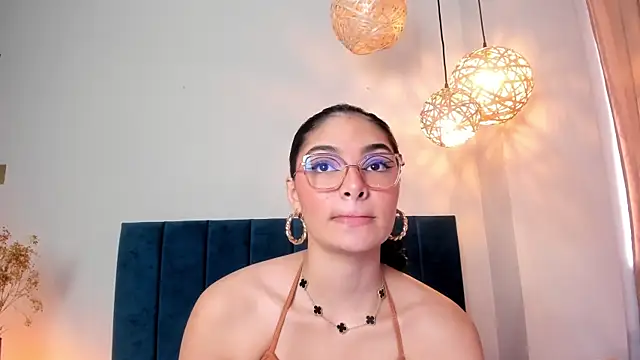 Snapshot of LunaAspen_ chatting on 02.27.26 LunaAspen online show from 02.27.26