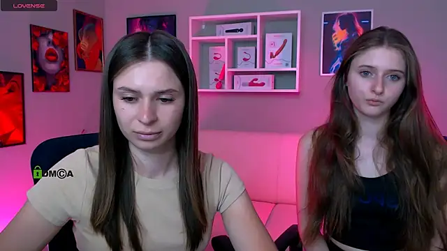 Snapshot of nekky_mouse chatting on 09.19.25 nekky mouse online show from 09.19.25