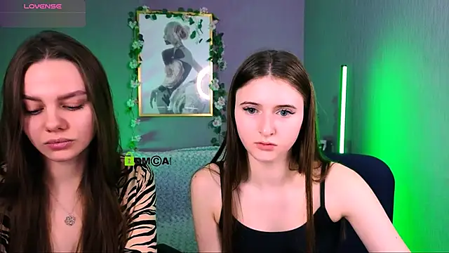 Snapshot of nekky_mouse chatting on 11.29.25 nekky mouse online show from 11.29.25