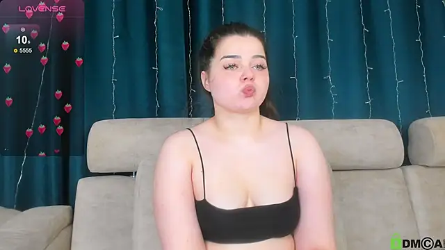 Lola Popp online show from 11.22.25