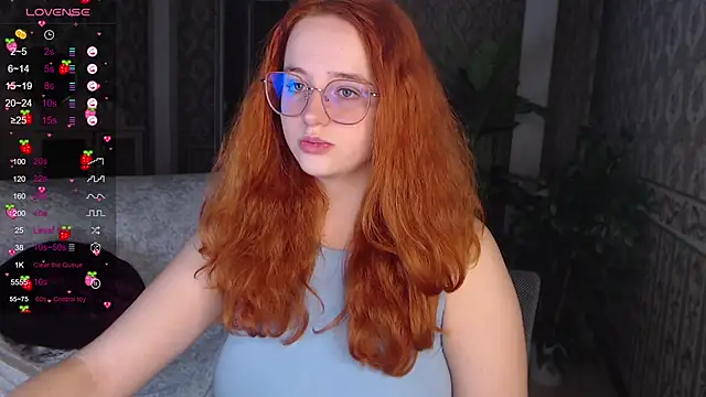 LunaSweet18 online show from 10.15.25