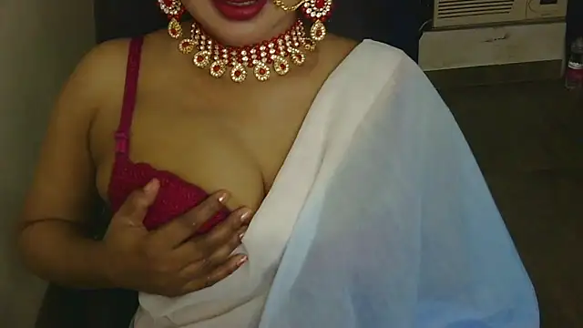 QUEEN SAKHI- online show from 09.28.25