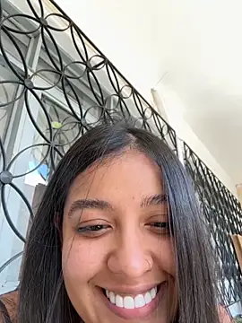 Camila Bustamante online show from 10.21.25