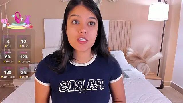 Snapshot of Camila_Bustamante chatting on 06.20.26 Camila Bustamante online show from 06.20.26