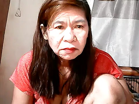 Hottestsexxy Elynnn online show from 10.29.25