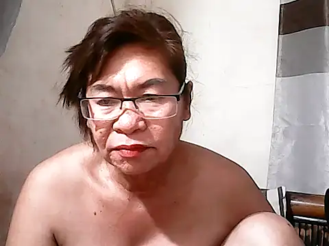 Snapshot of Hottestsexxy_Elynnn chatting on 04.10.26 Hottestsexxy Elynnn online show from 04.10.26