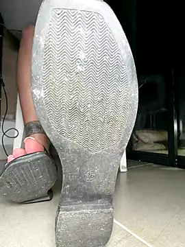 Snapshot of Ammberly__Adam23 chatting on 12.22.25 Ammberly Adam23 online show from 12.22.25