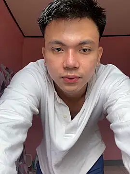 Snapshot of JerichoGutierez chatting on 03.16.26 JerichoGutierez online show from 03.16.26