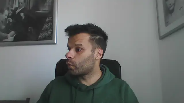 Snapshot of FROCETTO93 chatting on 10.30.25 FROCETTO93 online show from 10.30.25